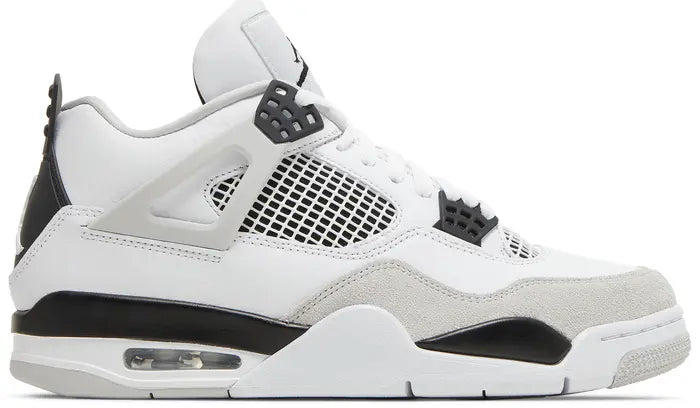 Air Jordan 4 Retro 'Military Black' 2022